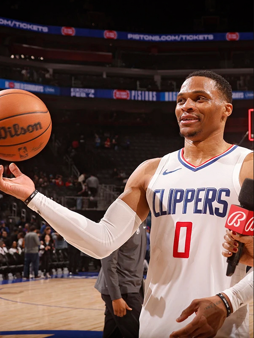 里程碑夜！新奥尔良鹈鹕远射贴柱，NBA常规赛冲刺阶段刷纪录，更衣室稳定，训练强度明显提升(詹姆斯使节13测评)-乐竞体育